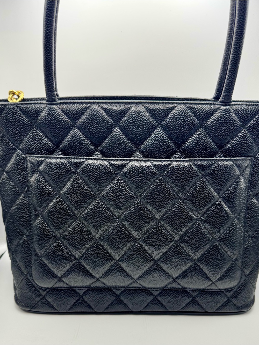 CHANEL Medallion Black Quilted Caviar Leather Vintage Shoulder Tote with Gold CC - Picture 2 of 16